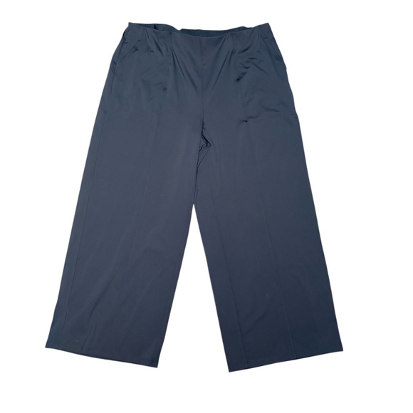 Old Navy Plus Size Wide Leg Activewear - Picture 2 of 11